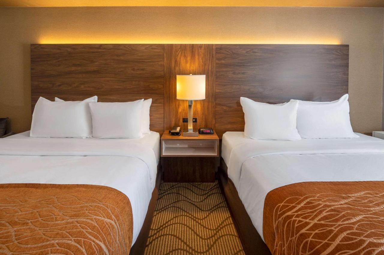Comfort Inn Lakeshore Норт Бей Екстериор снимка