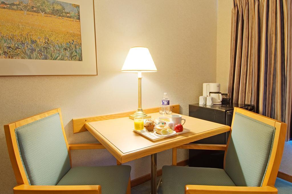 Comfort Inn Lakeshore Норт Бей Екстериор снимка